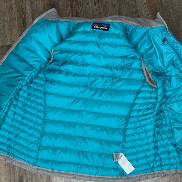 Patagonia • Goose Down Puffer Sweater Vest - Picture 10 of 13